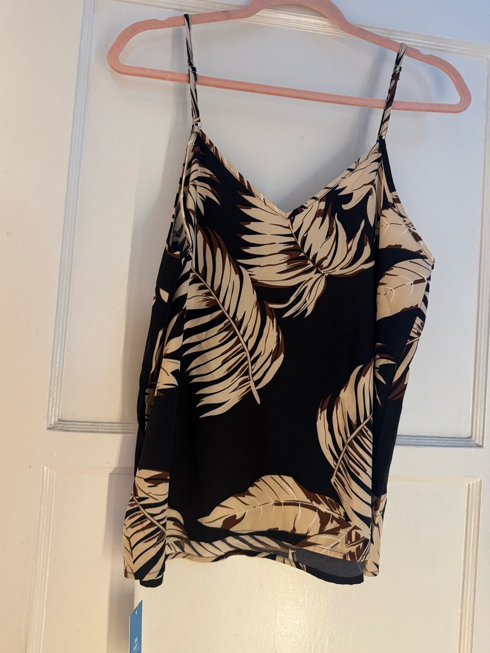Cupshe Black & Beige Tropical Print Spaghetti Strap Tank Top